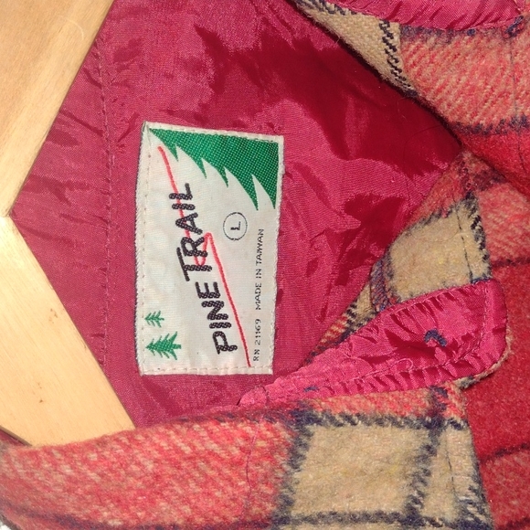 Vintage Pine Trail size lg plaid wool over shirt - Picture 2 of 4